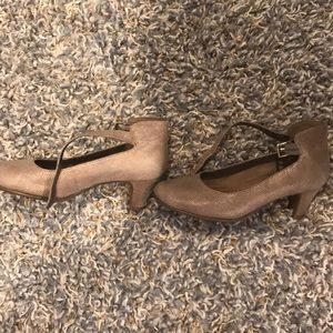Bundle 2 for $10.  Heelrest shoes